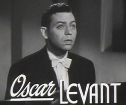 Oscar Levant 1945.