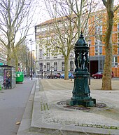 P1290631 Paris XIX rue Lally-Tollendal chafariz wallace rwk1.jpg