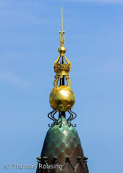 File:Palace Hotel Copenhagen - spire.jpg