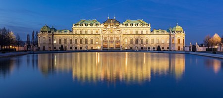 Bista di Paleis Belvedere Superior durante ora blauw na Viena, Austria.
