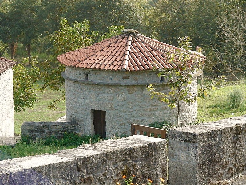 File:Palomar Pazo Piñeiro.jpg