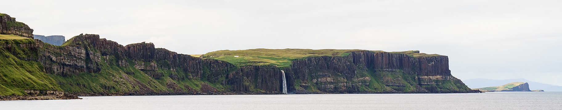 Panorama of Mealt Waterfall with Kilt Rock, Isle of Skye.jpg