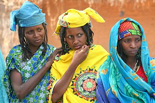 Peul women in Paoua.jpg