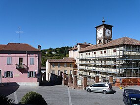 Pietra Marazzi-piazza Umberto I.jpg