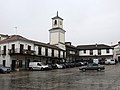 Plaza mayor y torre del reloj de Valdemoro.jpg