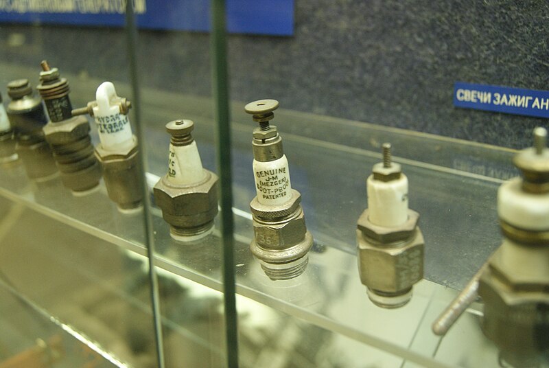 File:Polytec Spark plugs (4259641355).jpg