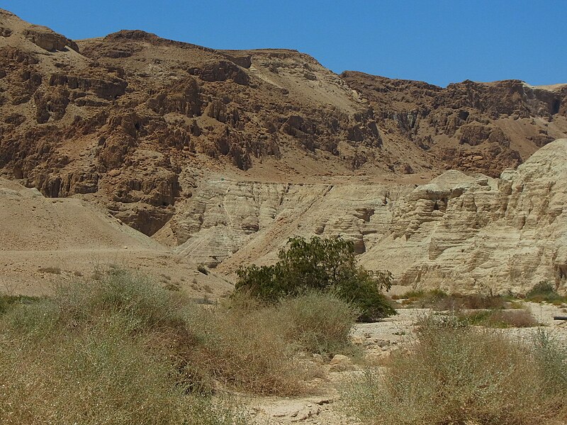 File:Qumran cave.jpg