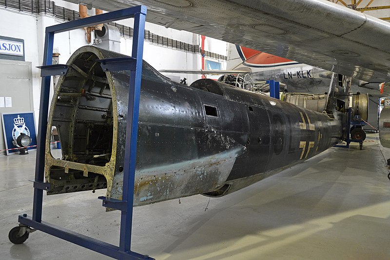 File:Rear fuselage of Heinkel He115B-1 ‘2398 8L+FH’ (42439124800).jpg