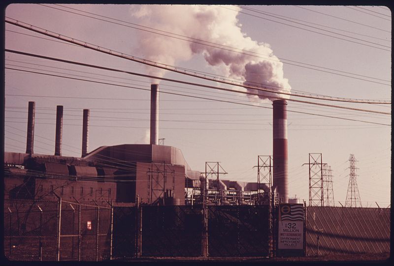File:SMOKE FROM STACKS AT THE PHILLIPS POWER STATION OWNED BY THE DUQUESNE LIGHT COMPANY AND LOCATED ON THE OHIO RIVER... - NARA - 557297.jpg