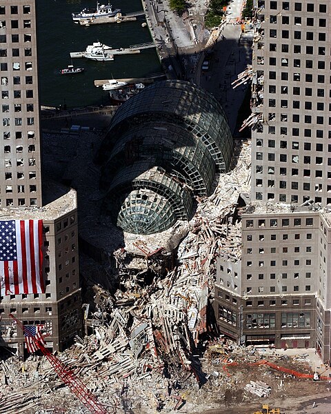 File:September 17 2001 Ground Zero 04.jpg