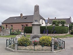 Sorbais (Aisne) monument aux morts.JPG