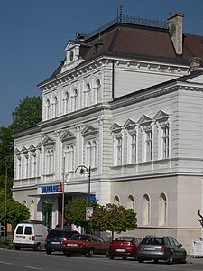 Sparkasse Haugsdorf.JPG