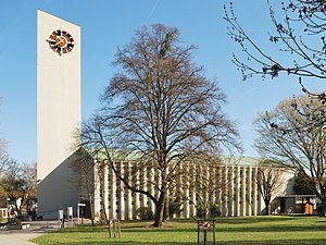 Stephanuskirche Stuttgart-Giebel.jpg