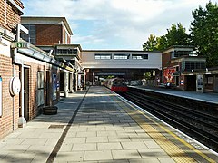 Het station gezien uit het oosten.