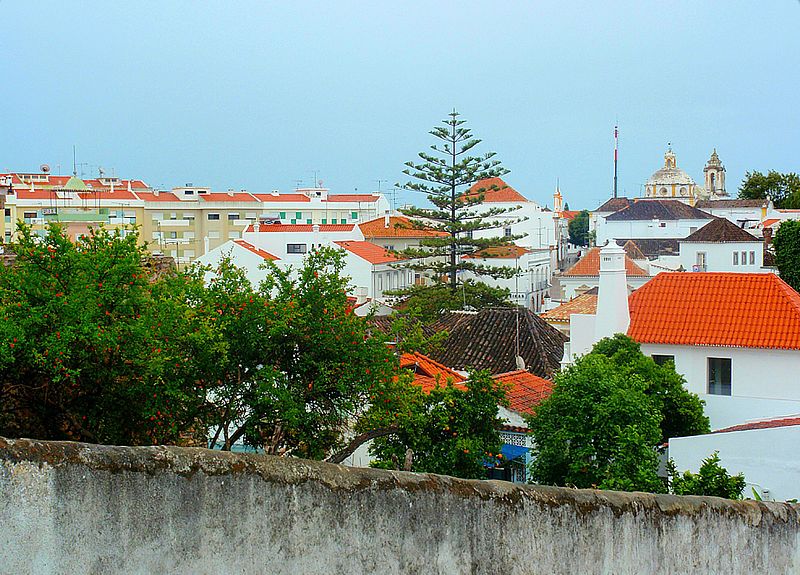 File:Tavira (Portugal) (12219616826).jpg