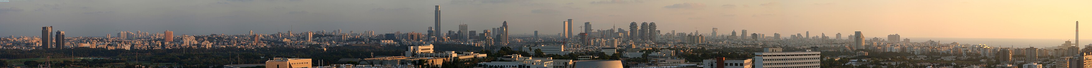 תל אביב ורמת-גן במבט מגבעת האוניברסיטה (2006)