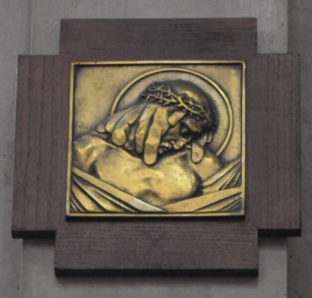 File:Tenth Station – Jesus is stripped of his garments - Stations of the Cross - Igreja de Santo António de Lisboa - Lisbon (52750899619).jpg