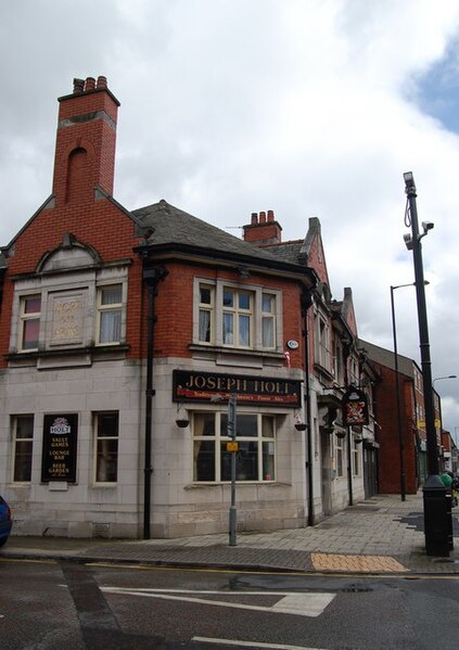 File:The Mort Arms - geograph.org.uk - 1310770.jpg