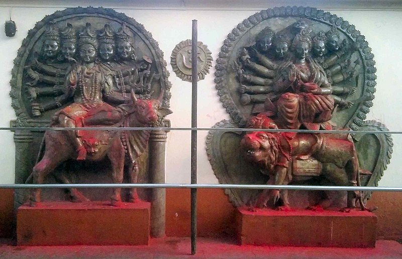 File:The statue of Shiva and Shakti in dire form.jpg