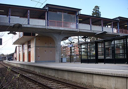 Vägbeskrivningar till Trångsund Station med kollektivtrafik