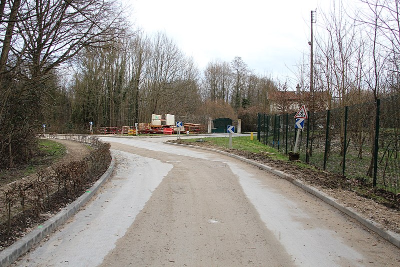 File:Travaux d'assainissement de la rue Ditte à Saint-Rémy-lès-Chevreuse le 2 mars 2014 - 1.jpg