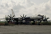 Летающая лаборатория для испытания двигателей Ту-142ЛЛ (1993)