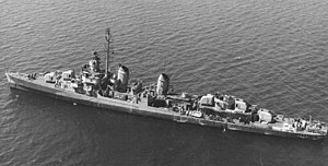 USS Capps (DD-550) San Pedro CA-дан 1945 жылдың қыркүйегінде .jpg