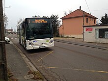 File:Un_Bus_à_Chaumont.jpg