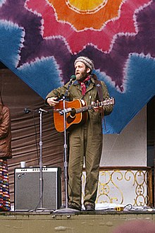 Valdy performing in 1976.jpg