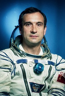 <span class="mw-page-title-main">Valeri Polyakov</span> Soviet and Russian cosmonaut (1942–2022), record holder for longest single stay in space