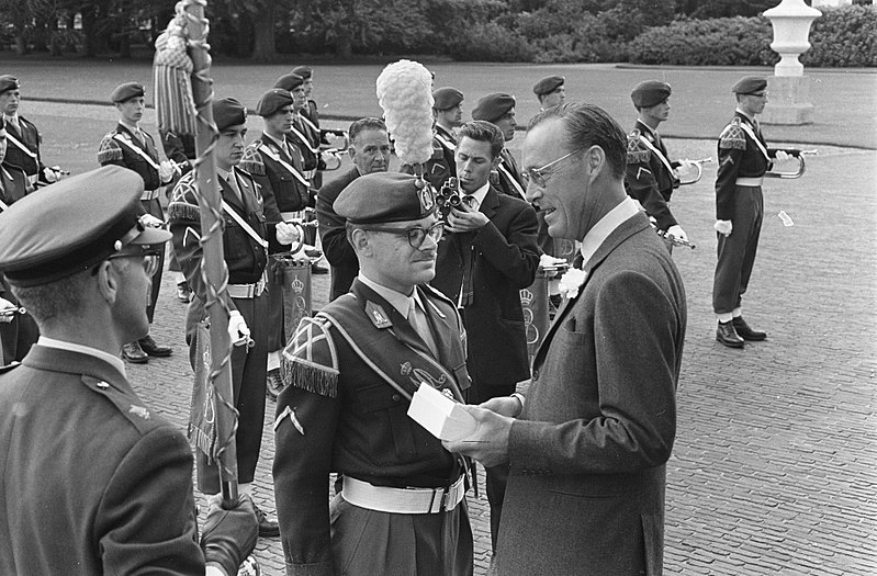 File:Verjaardag van Zijne Koninklijke Hoogheid Prins Bernhard op Paleis Soestdijk , d, Bestanddeelnr 916-5976.jpg