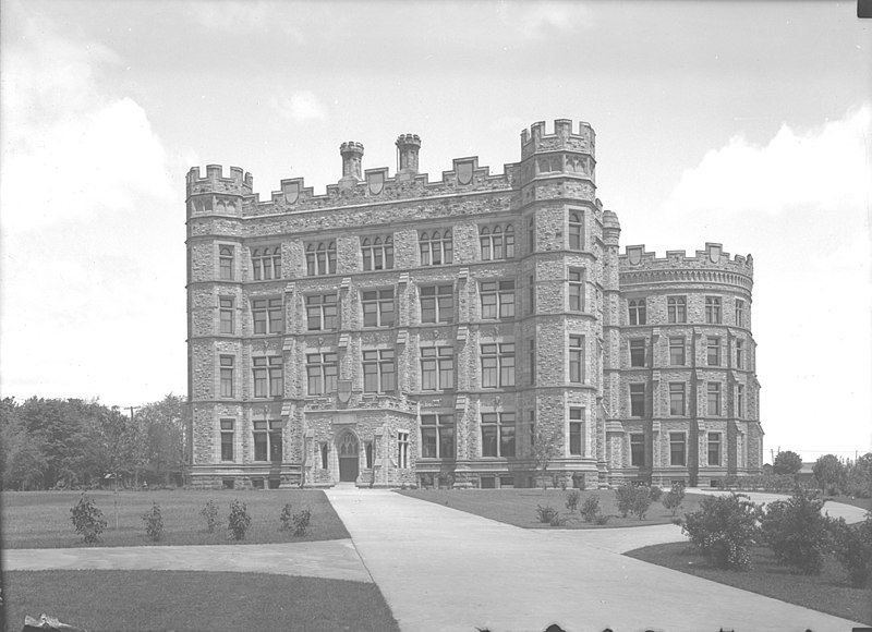 File:Victoria Memorial Museum Building, Ottawa (15276.5).jpg