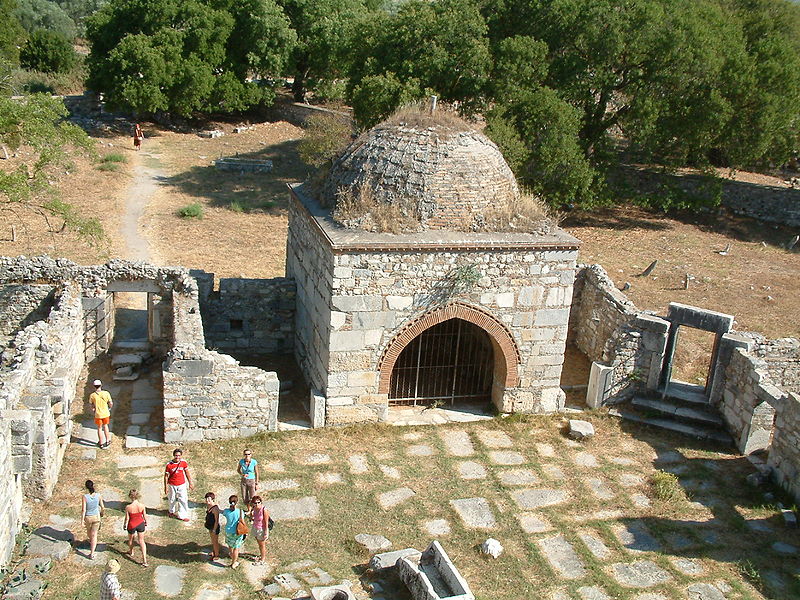 File:View from roof mosque Ilyas Bey RB.jpg