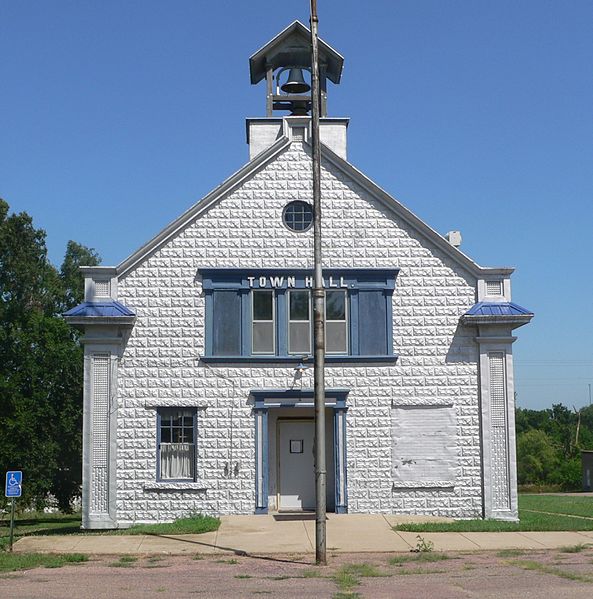 File:Volin, SD, town hall from W 1.jpg