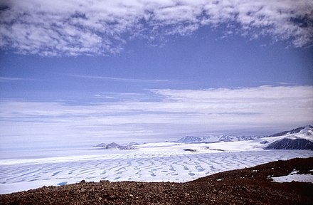 Крупные моря ледовитого океана. Арктика Северный Ледовитый океан. Черное море Ледовитый океан. Северно Ледовитый океан канадский архипелаг. Остров Уорд Хант.