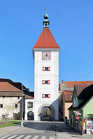 Wels-Ledererturm.JPG