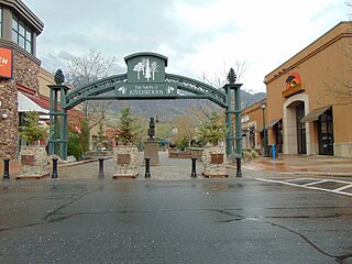 <span class="mw-page-title-main">The Shops at Riverwoods</span> Shopping center in Provo, Utah, United States