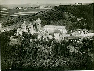 A Hansa Luftbild aerial photograph of the Wildenburg from 1932 Wildenburg 1932 0816 HansaLuftbild.jpg