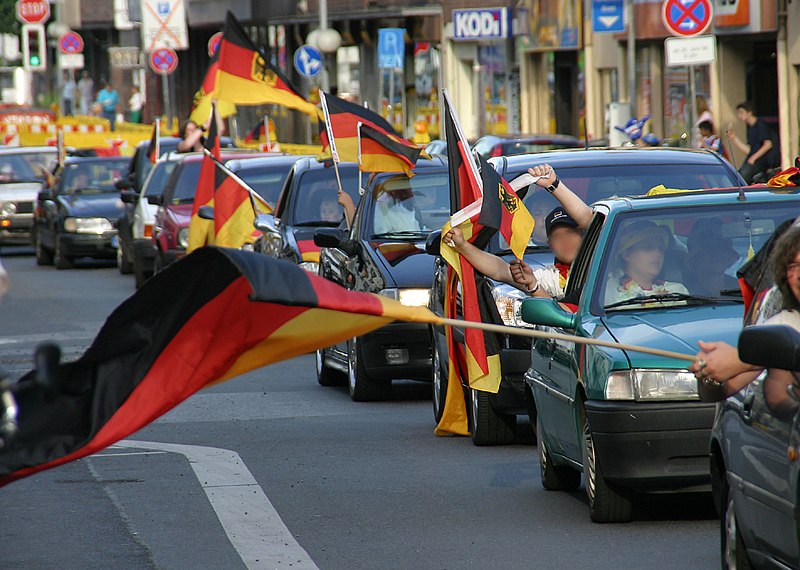 File:Wm 2006 autokorso.jpg