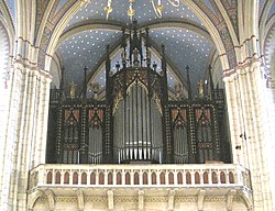 Zagreb Kathedrale Orgel.jpg