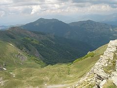 Вид із Радуха, найпівнічнішої вершини та відгалуження Ябланиці