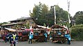 区内巡行を終え、神社下に集まった屋台