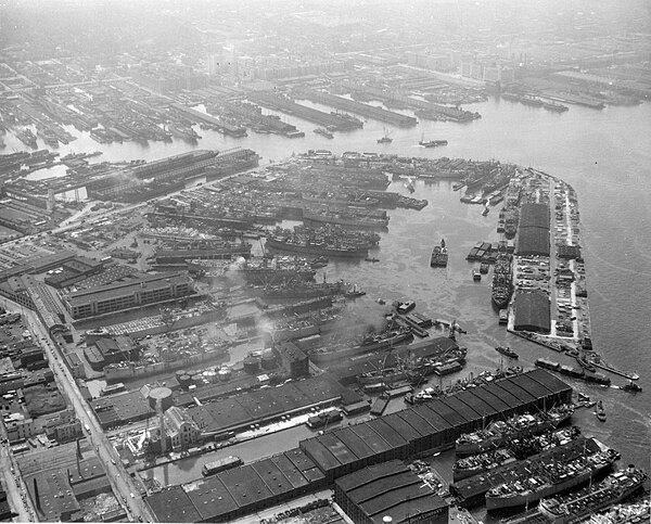 The Erie Basin in 1945