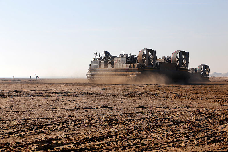 File:11th MEU 141208-M-CB493-001 (15986582601).jpg