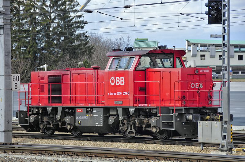 File:13-04-13-st-poelten-bahnhof-217.jpg