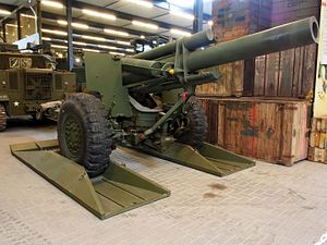 155mm Howitzer M‑1 at Overloon.JPG