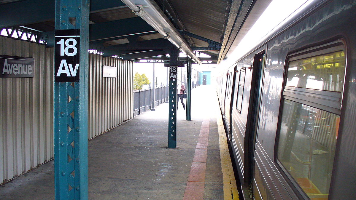 2 end line. 9 Авеню станция метро. Уэст четвёртая улица - (Нью-Йоркское метро). Нью Йорке метро Крымская. Метро бенсонхёрст.