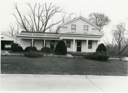 1982 Резиденция Дэниела О'Салливана Halfway House.png