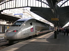 V150 train, modified TGV, conventional world speed record holder (574.8 km/h or 357.2 mph) 2007-06-18 - Gare de Paris-Est - TGV 4402.JPG