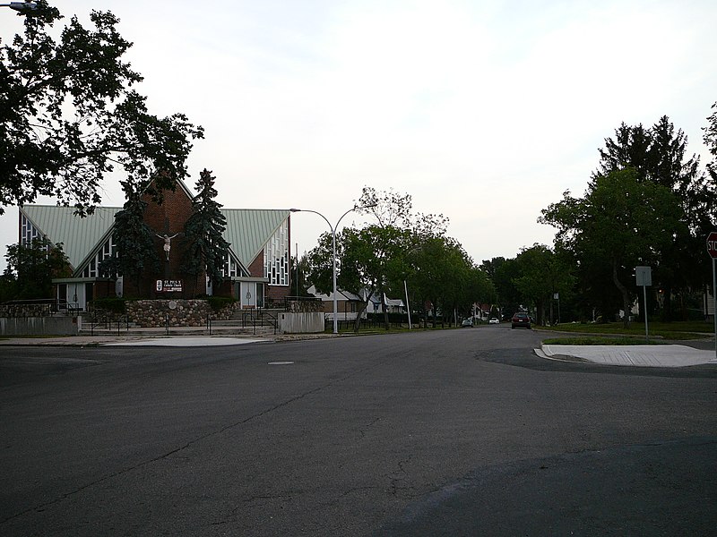 File:2008-08-18 Sherbrooke Avenue.jpg